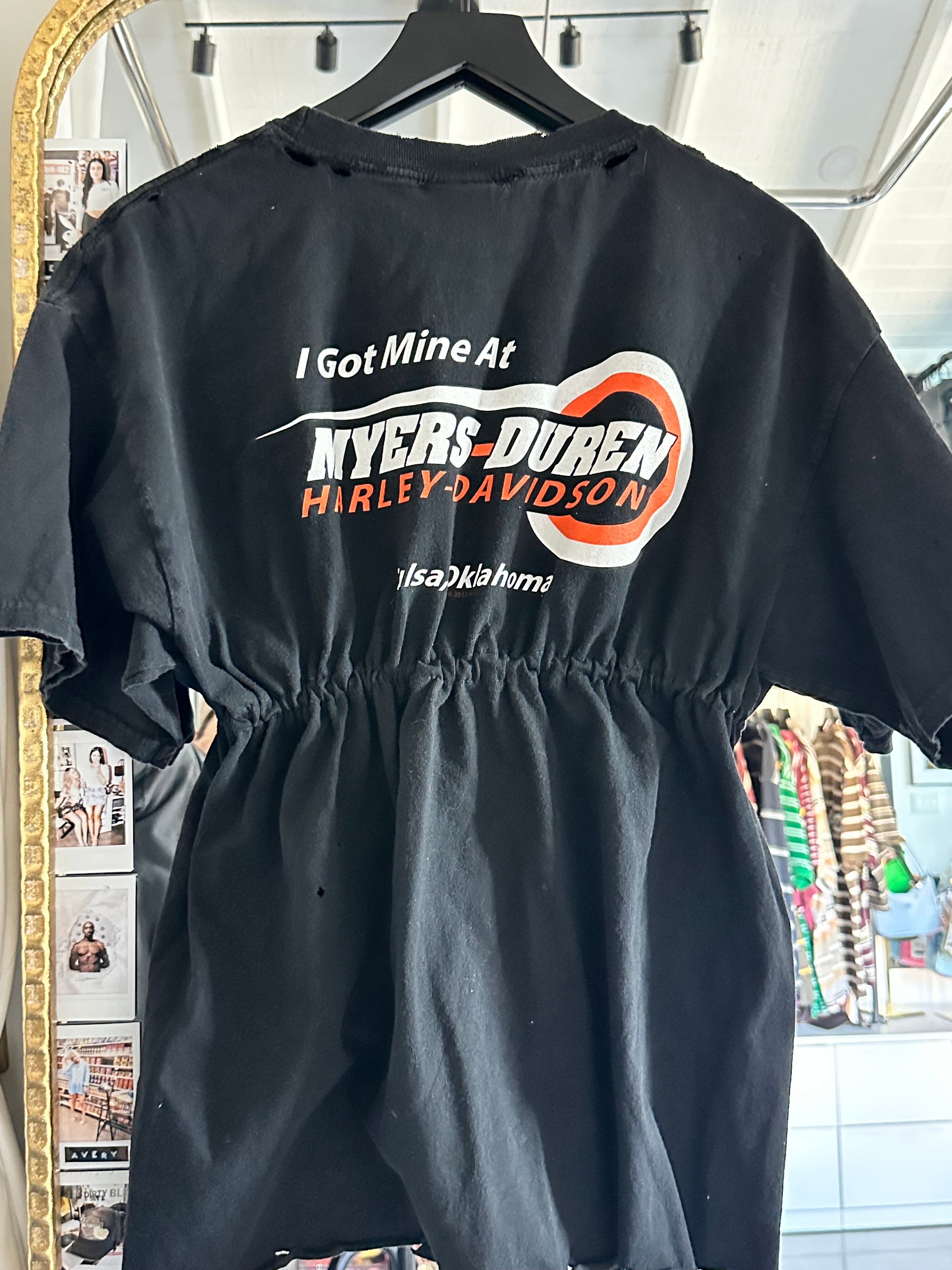 XL tie front split
