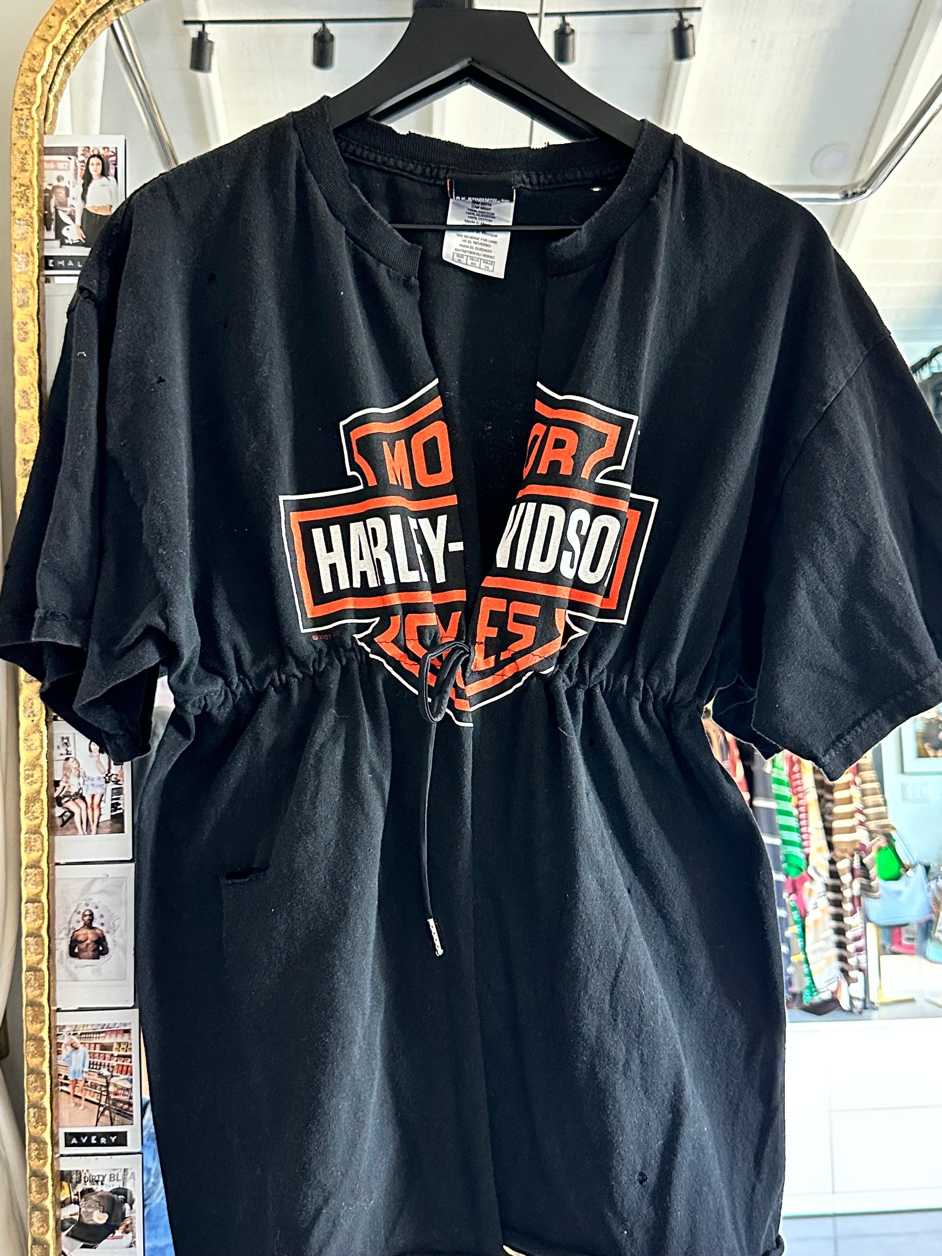 XL tie front split