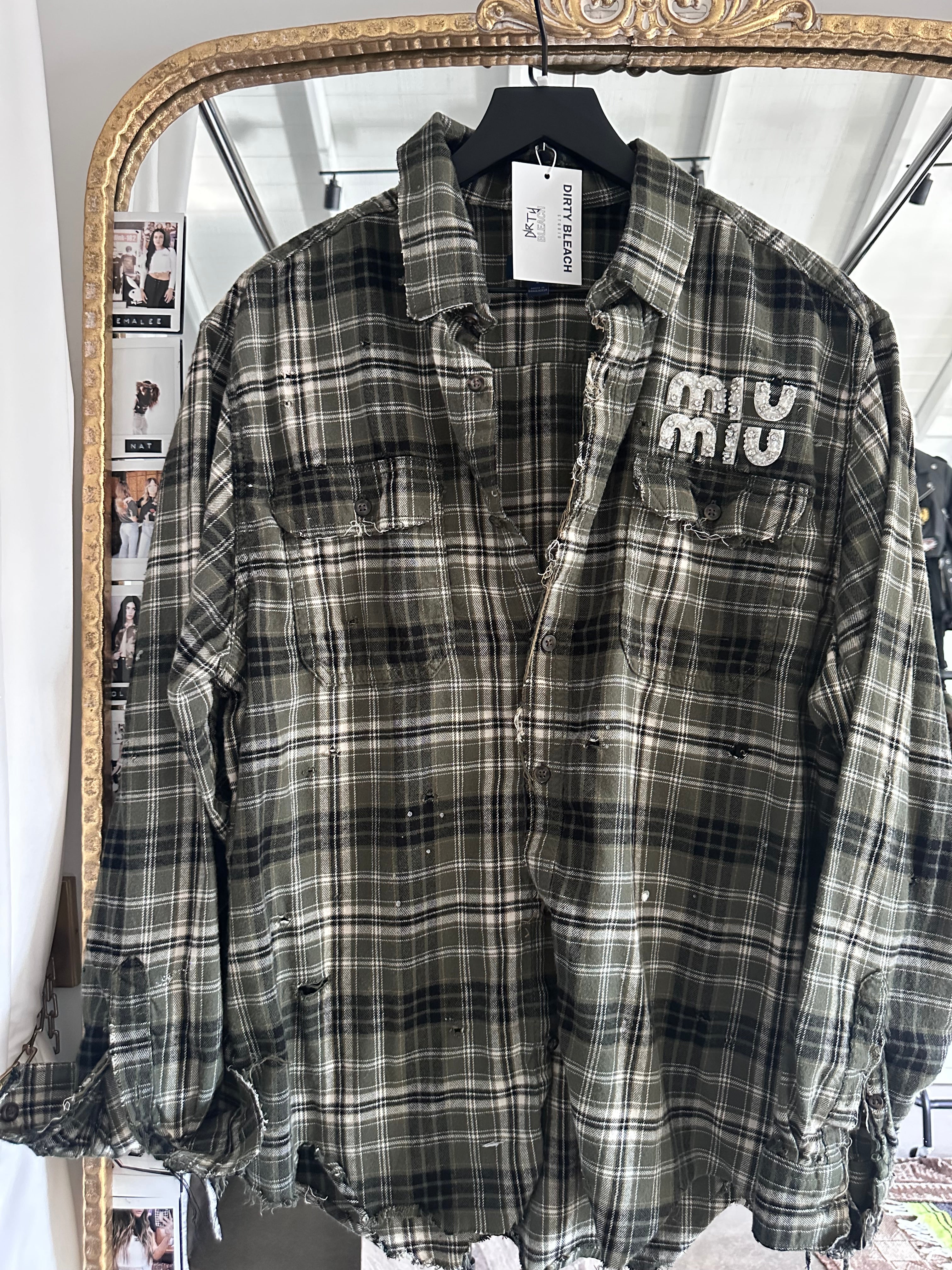 Large pine flannel
