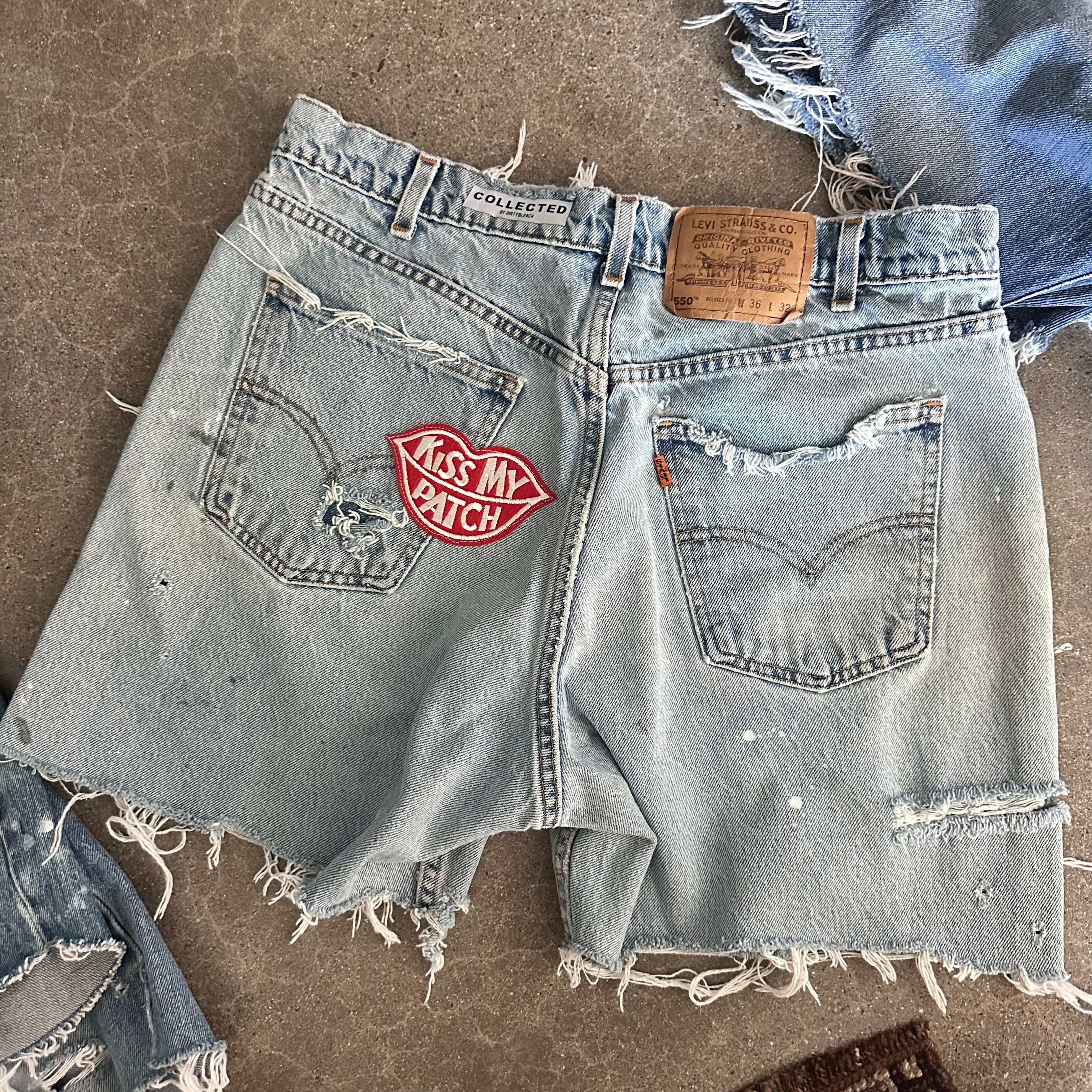 Levi’s Cutoffs 17” flat lay