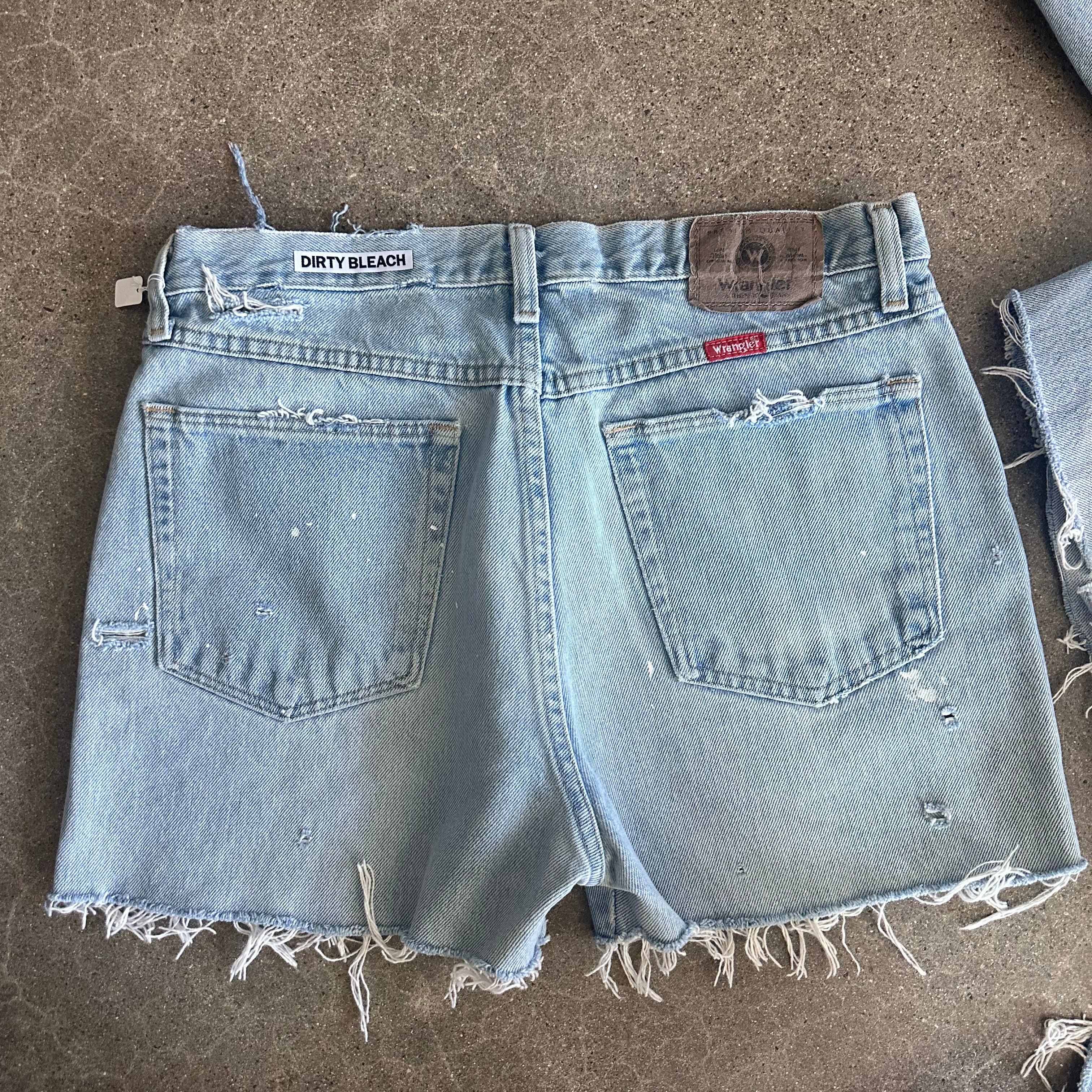 Wrangler Cutoffs 16” flat lay