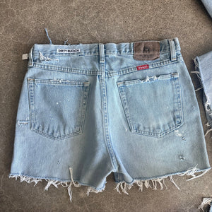 Wrangler Cutoffs 16” flat lay