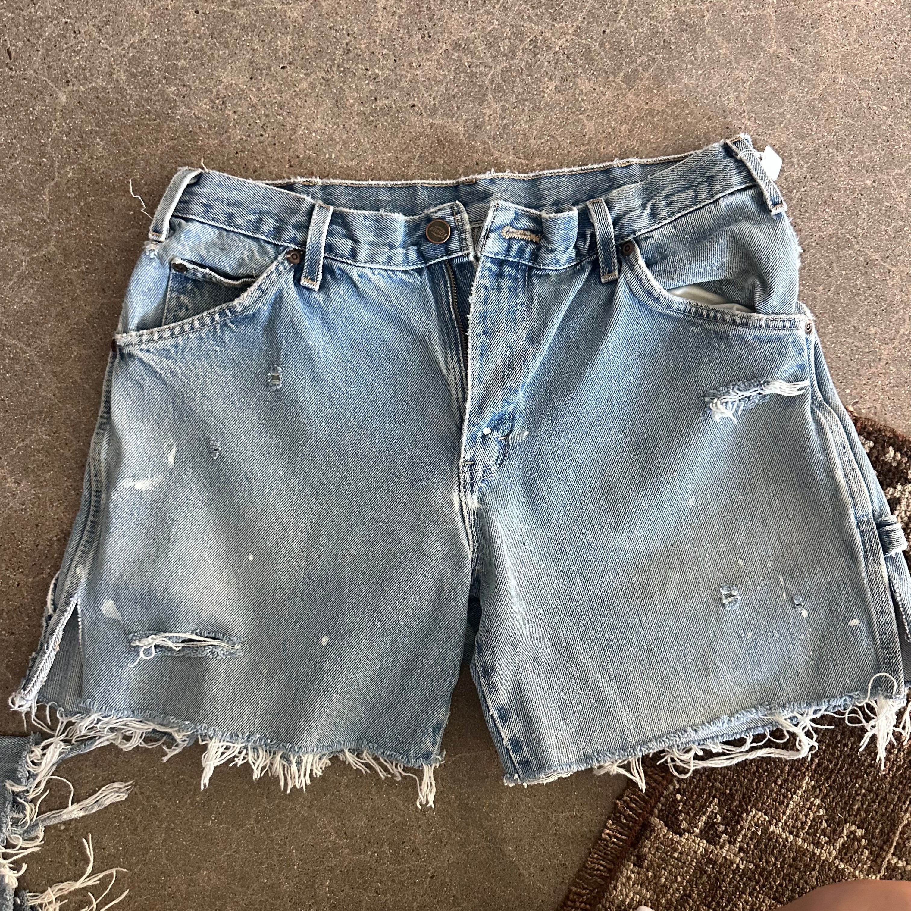 Dickies Cutoffs 15” flat lay