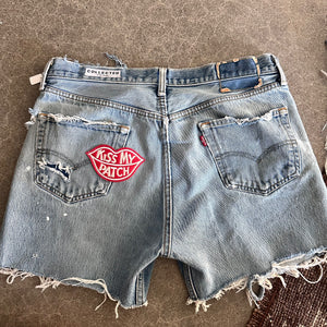 Levis Cutoffs 17” flat lay